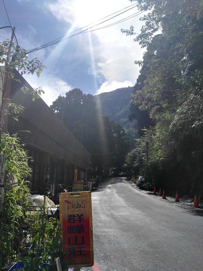 Qun Feng Hotel Fenqihu Exterior photo