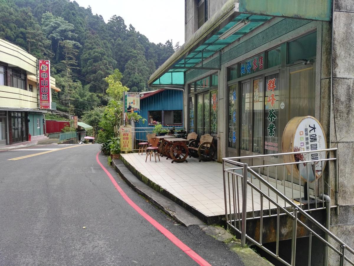 Qun Feng Hotel Fenqihu Exterior photo