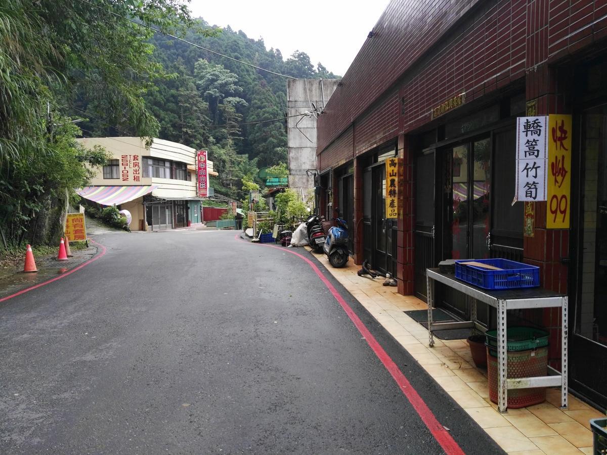 Qun Feng Hotel Fenqihu Exterior photo